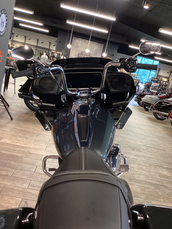 FLTRX 2025 Road Glide - Photo 7