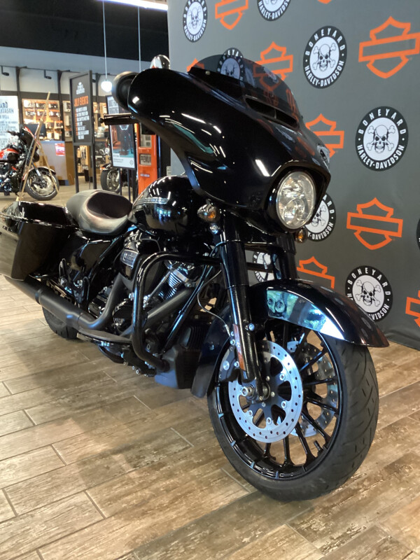 FLHXS 2018 Street Glide Special - Photo 4