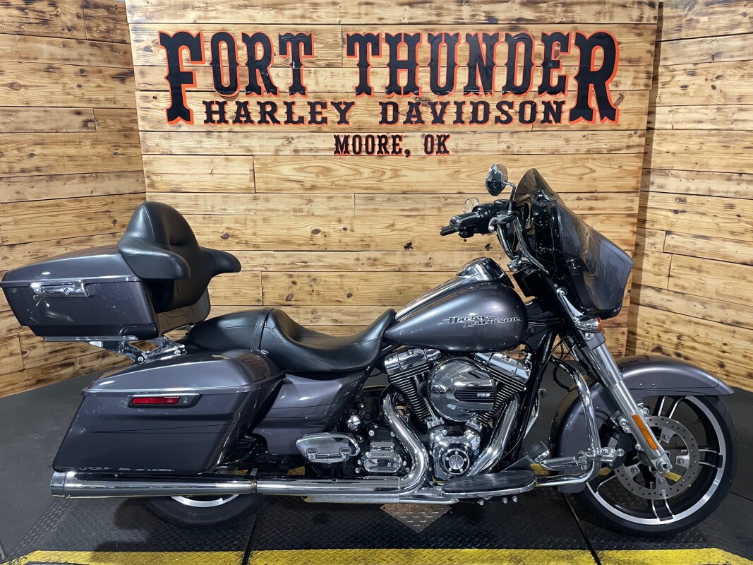 Harley-Davidson Street Glide Special 2015 FLHXS Brilliant Silver Pearl