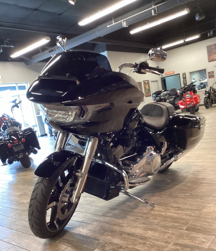 FLTRX 2025 Road Glide - Photo 6