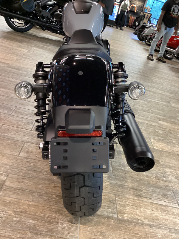RH975 2025 Nightster - Photo 3