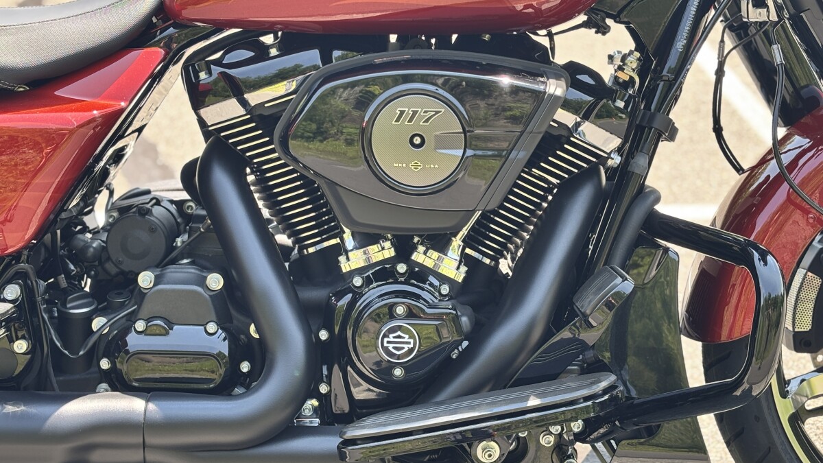 FLHX 2025 Street Glide - Photo 3