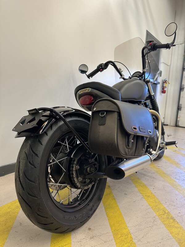 Triumph Bonneville Bobber Matte Storm Grey / Matte Ironstone - Photo 6