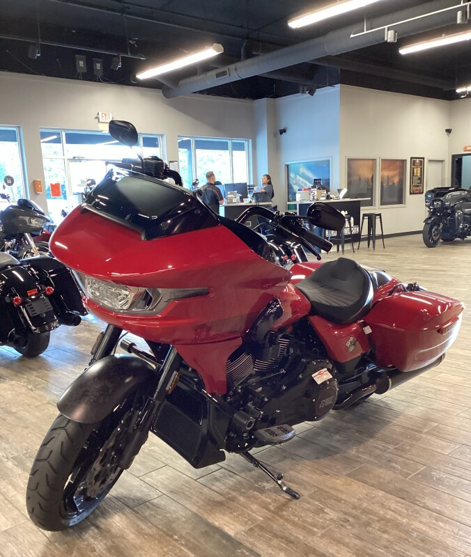 FLTRXSTSE 2025 CVO Road Glide ST - Photo 6