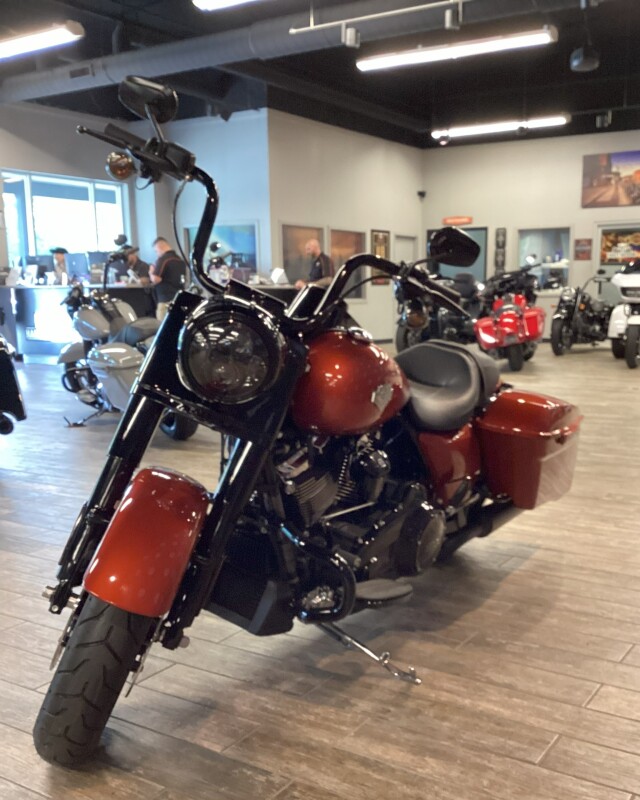 FLHRXS 2025 Road King Special - Photo 6
