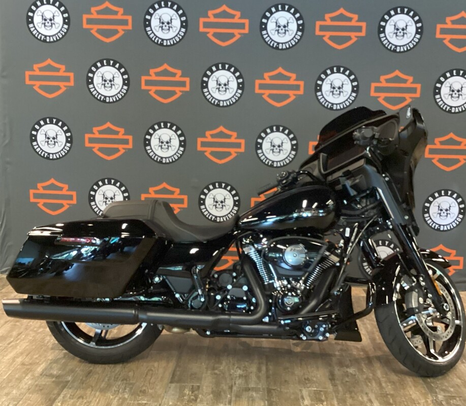 2025 Harley-Davidson Street Glide VIVID BLACK