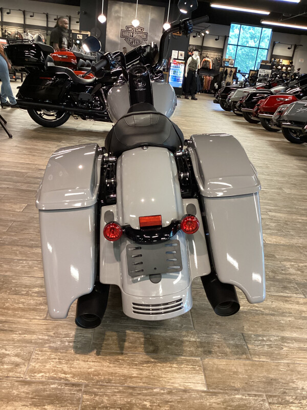 FLHRXS 2025 Road King Special - Photo 3