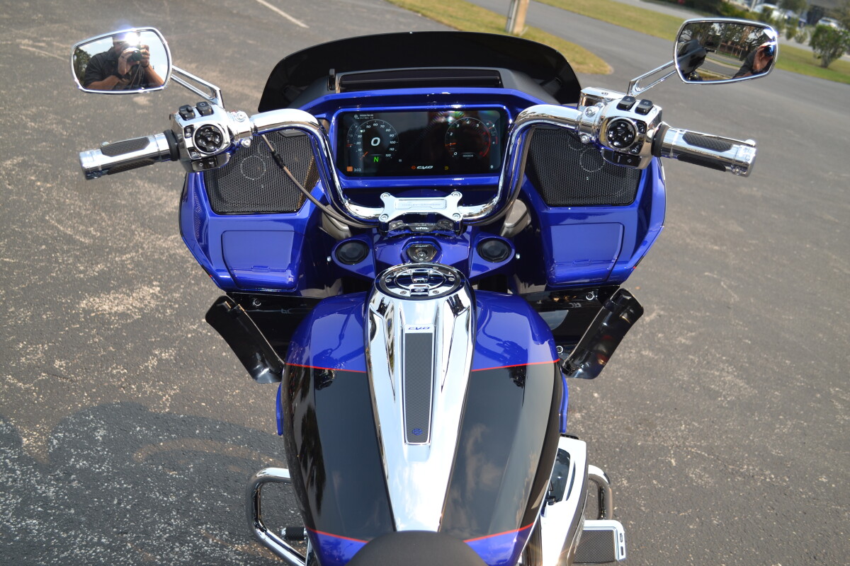 2025 Harley-Davidson CVO Road Glide Blue Streak - FLTRXSE - Photo 10