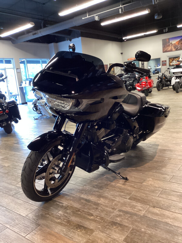 FLTRX 2025 Road Glide - Photo 6