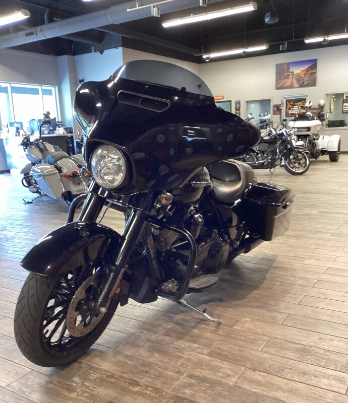 FLHXS 2018 Street Glide Special - Photo 6