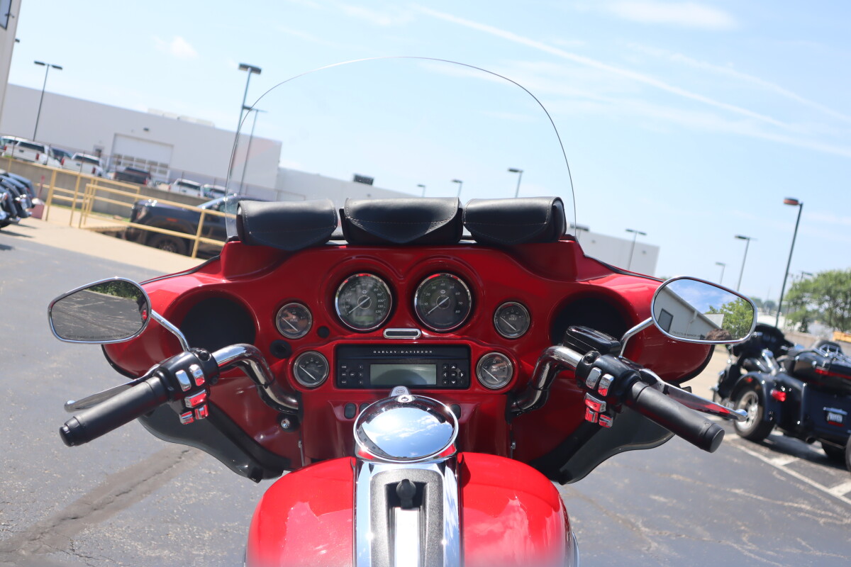 2011 Harley-Davidson Electra Glide Ultra Limited FLHTK - Photo 9