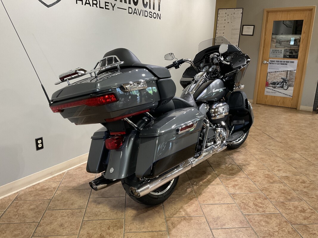 2022 Harley-Davidson Road Glide Limited Gauntlet Gray Metallic/Vivid Black FLTRK - Photo 4