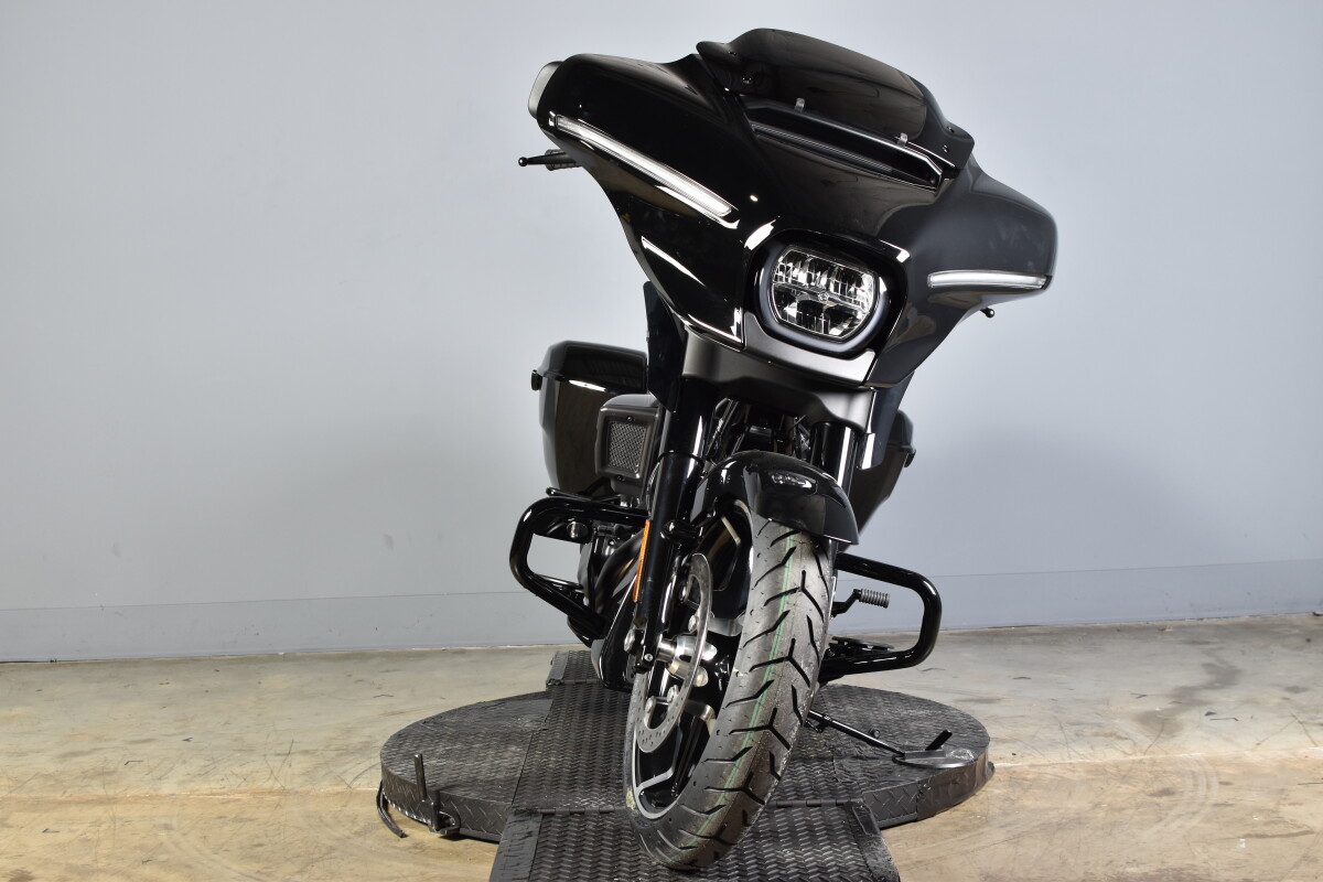 2025 Harley-Davidson Street Glide FLHX - Photo 3