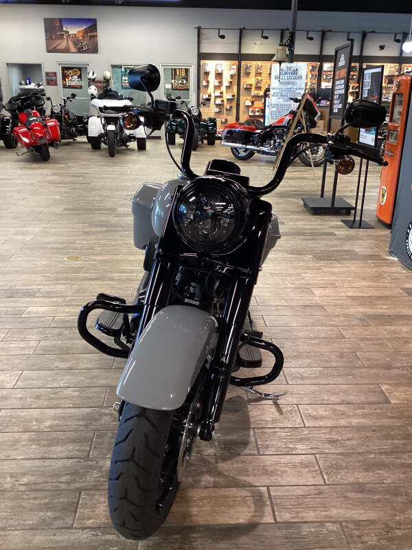 FLHRXS 2025 Road King Special - Photo 5