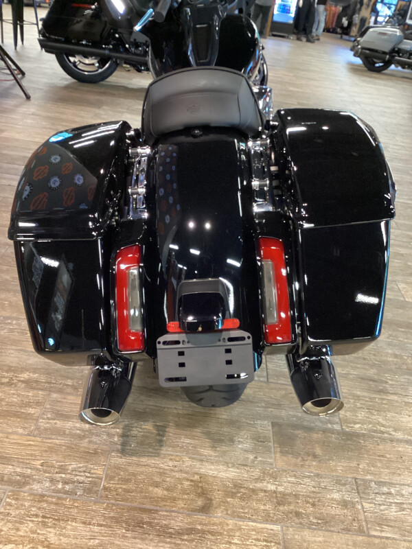 FLHX 2025 Street Glide - Photo 3
