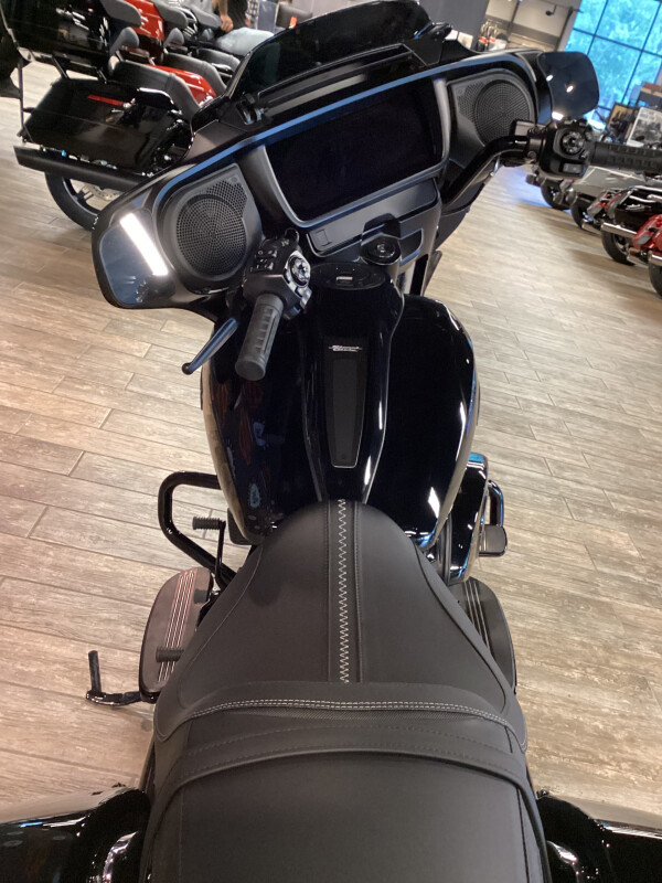 2025 Harley-Davidson Street Glide VIVID BLACK - Photo 7