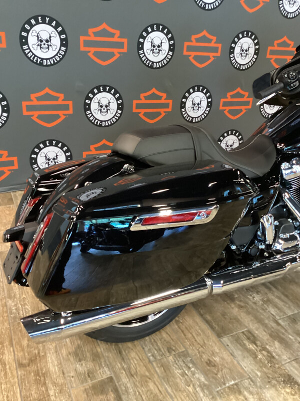 FLHX 2025 Street Glide - Photo 2