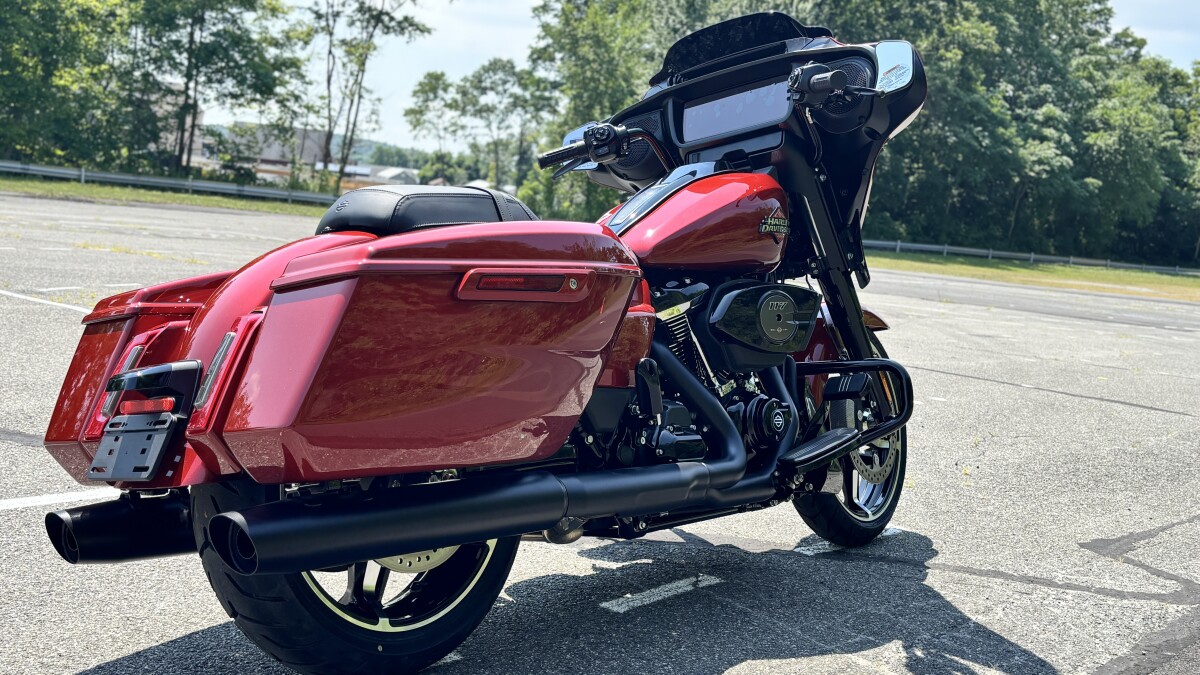 FLHX 2025 Street Glide - Photo 9