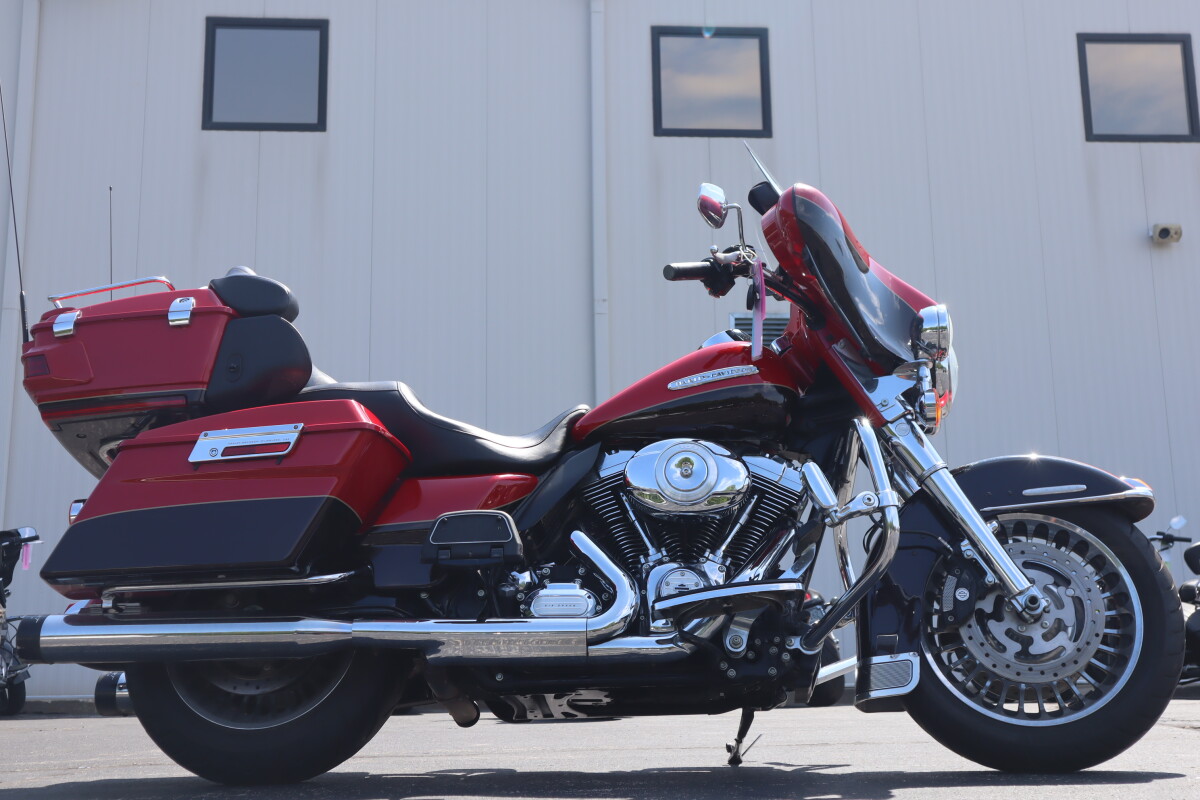 2011 Harley-Davidson Electra Glide Ultra Limited FLHTK
