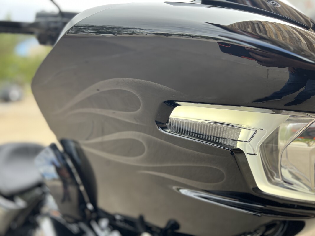 2025 Harley-Davidson Road Glide Midnight Firestorm - Black Finish - Photo 9