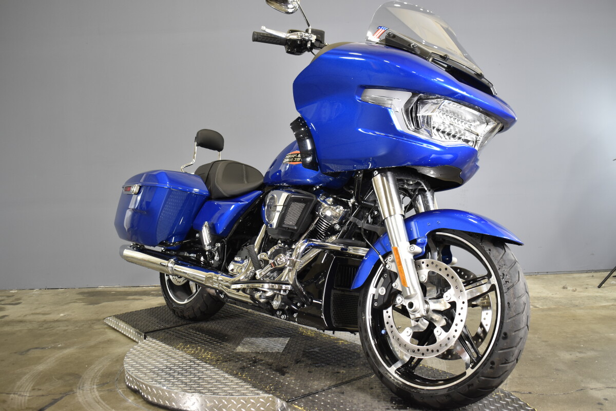 2024 Harley-Davidson Road Glide - Photo 2