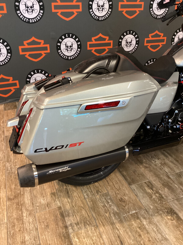 FLTRXSTSE 2025 CVO Road Glide ST - Photo 2