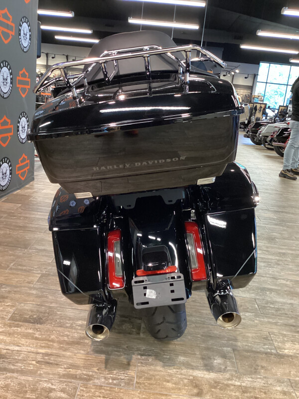 FLHXU 2025 Street Glide Ultra - Photo 3