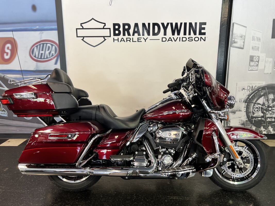 2017 Harley-Davidson Ultra Limited Mysterious Red /Velocity Red FLHTK