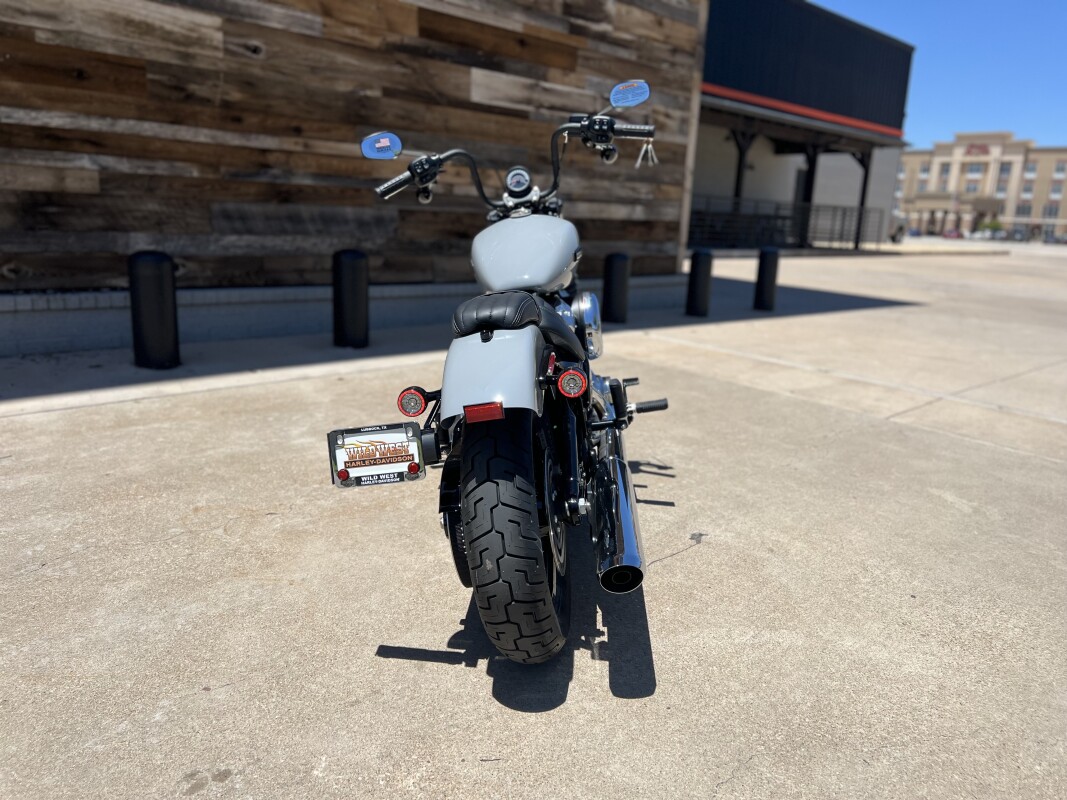 2025 Harley-Davidson Street Bob Billiard Grey w/Cast Wheels - Photo 7