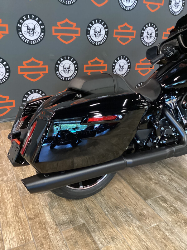 2025 Harley-Davidson Street Glide VIVID BLACK - Photo 2