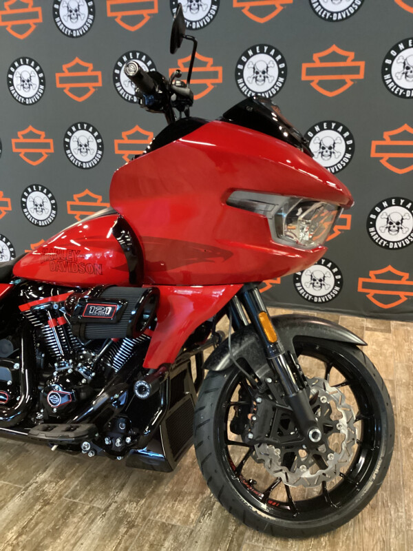 FLTRXSTSE 2025 CVO Road Glide ST - Photo 4