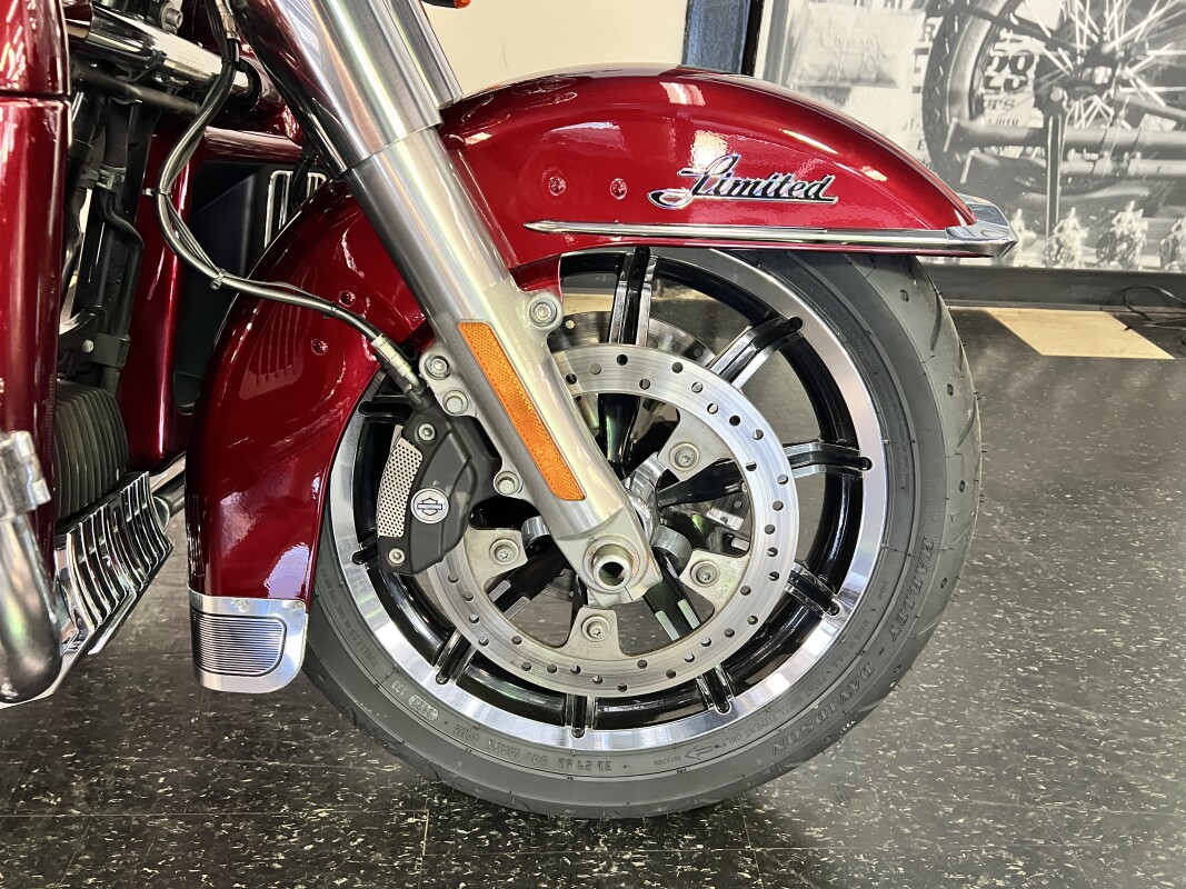 2017 Harley-Davidson Ultra Limited Mysterious Red /Velocity Red FLHTK - Photo 3