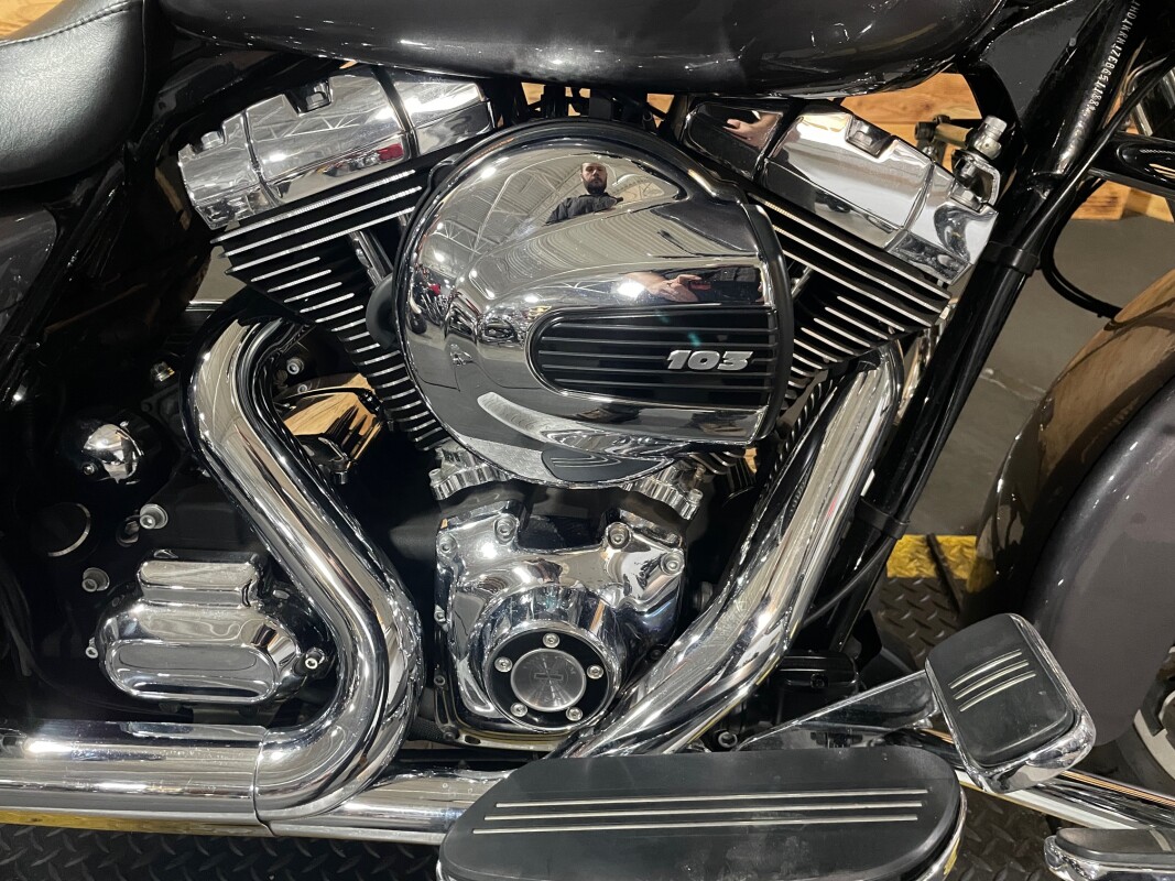 Harley-Davidson Street Glide Special 2015 FLHXS Brilliant Silver Pearl - Photo 2