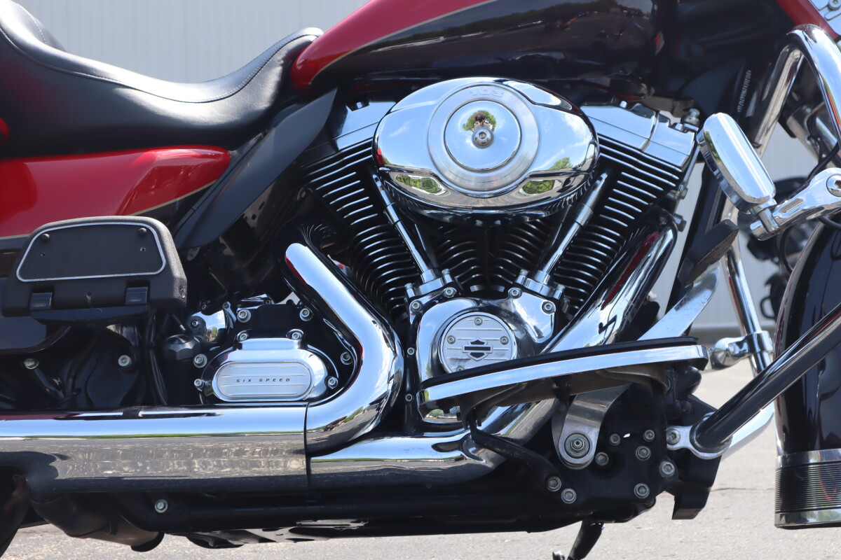 2011 Harley-Davidson Electra Glide Ultra Limited FLHTK - Photo 10