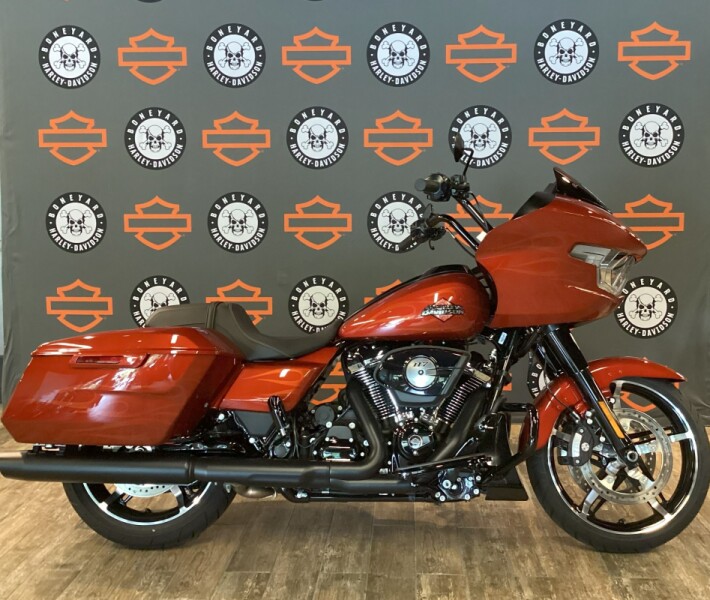 2025 Harley-Davidson<sup>®</sup> Road Glide® WHISKEY FIRESTORM