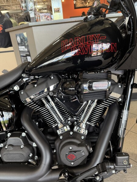 FXLRST 2025 Low Rider® ST