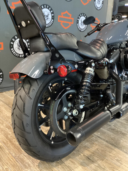 XL 883N 2022 Iron 883<sup>™</sup>