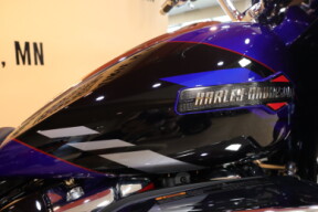 2025 Harley-Davidson HD FLTRXSE Touring CVO Road Glide thumb 3