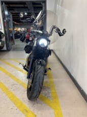 Triumph Bonneville Bobber Matte Storm Grey / Matte Ironstone thumb 1