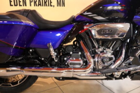2025 Harley-Davidson HD FLTRXSE Touring CVO Road Glide thumb 2