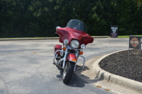 2004 Harley-Davidson Electra Glide® Classic	 thumb 2