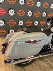 FLHX 2025 Street Glide™ thumb 3