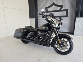2021 Harley-Davidson® Street Glide® Special thumb 2