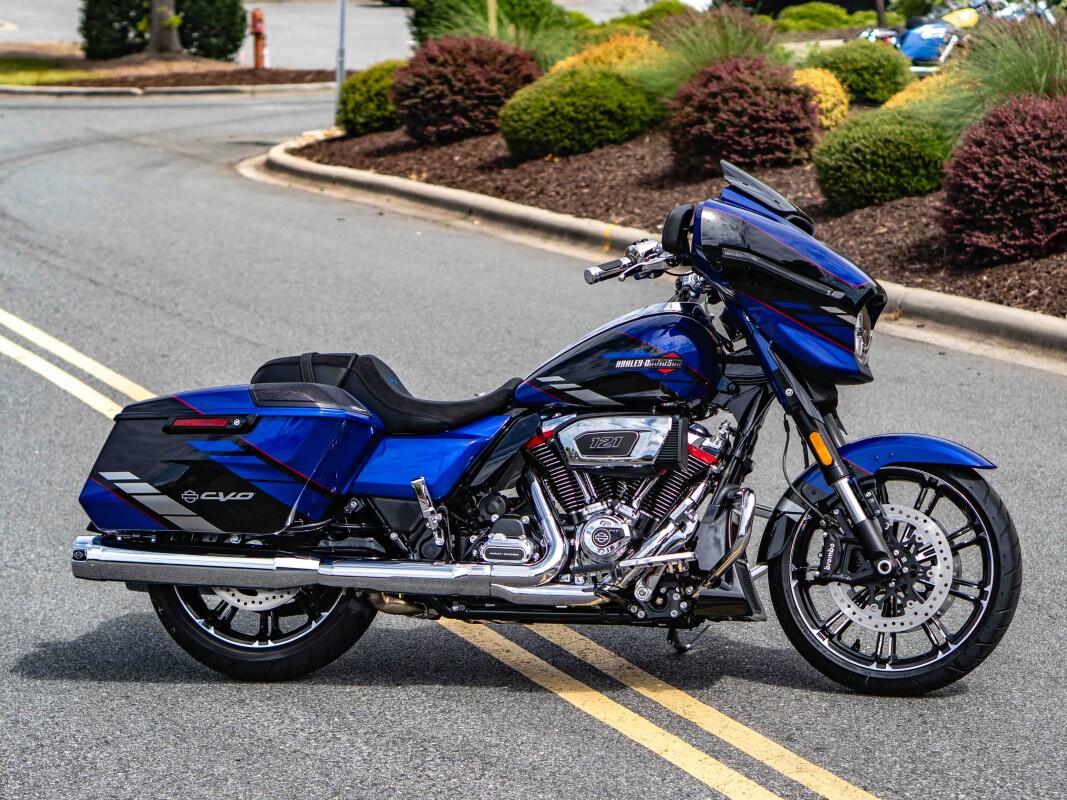 FLHXSE 2025 CVO Street Glide - Photo 5