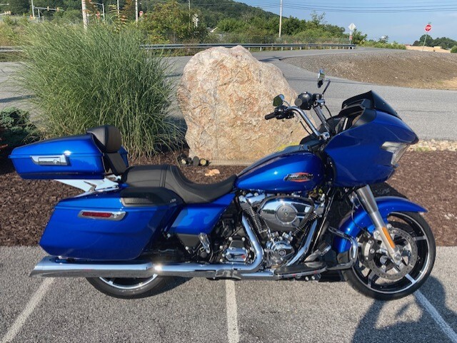 2025 Harley-Davidson Road Glide FLTRX Blue Burst