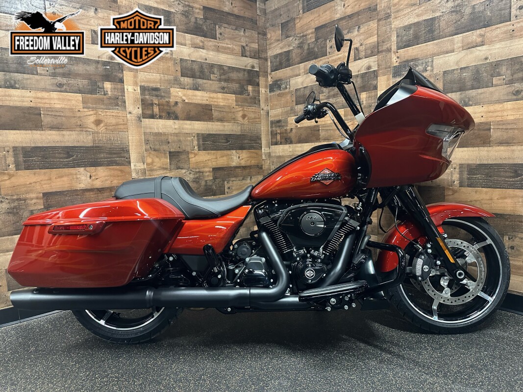 2025 Harley-Davidson Road Glide Whiskey Firestorm - Black Finish FLTRX