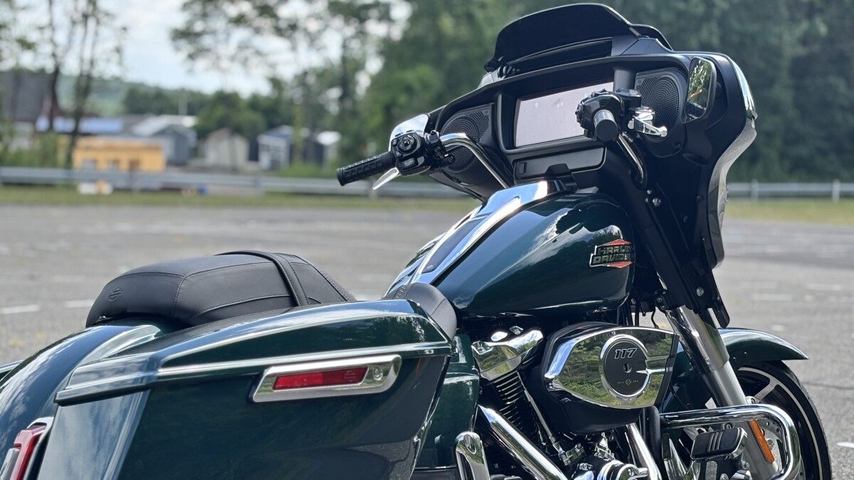 FLHX 2024 Street Glide - Photo 8