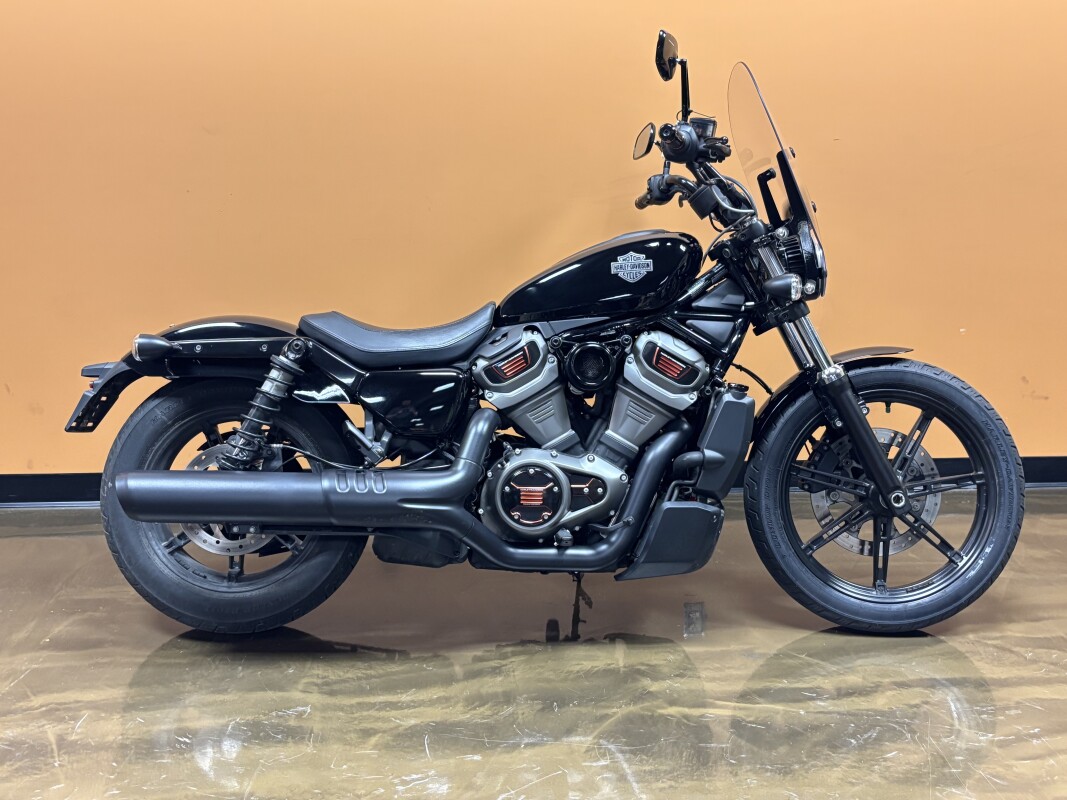 RH975 2023 Nightster™