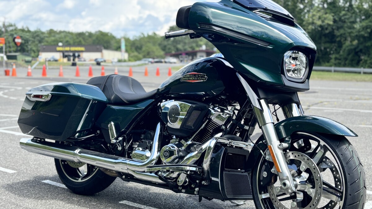 FLHX 2024 Street Glide - Photo 5