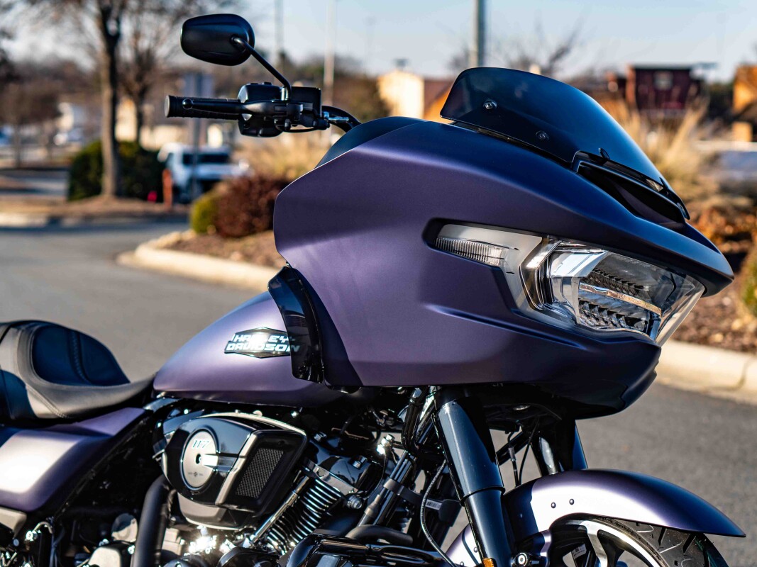 FLTRX 2025 Road Glide - Photo 2